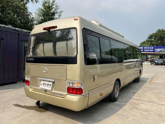 2016 Anno 31 posti a sedere Autobus di seconda mano Volante a sinistra Mini-autobus da montagna usato