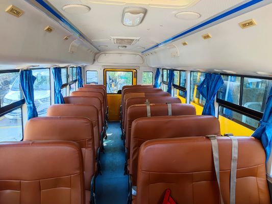 34 posti YuTong autobus scolastico di seconda mano Diesel con motore V6