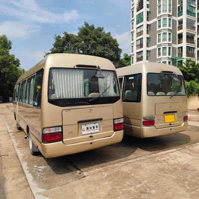 Euro 4 Toyota Coaster di seconda mano, furgone usato da 20 passeggeri in vendita
