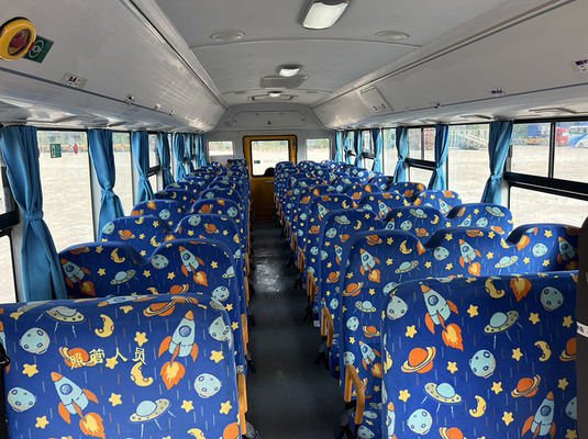 Autobus scolastici usati con 52 posti per il trasporto degli studenti