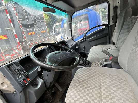 Camion a mano usato di medie dimensioni a mano sinistra giapponese Isuzu Camion diesel usato