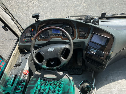 Autobus turistico diesel usato 37 posti 2 porte LHD Euro 4 con cambio manuale