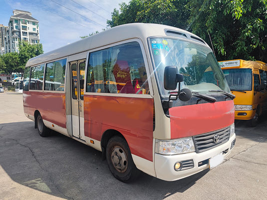 23 posti Toyota Coaster Autobus turistico di seconda mano con cambio manuale