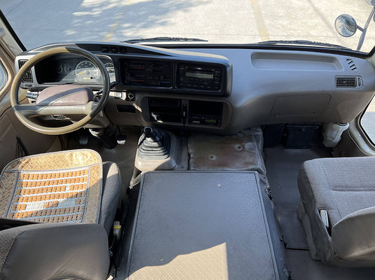 ISO Toyota Coaster Bus di seconda mano 20 posti Autobus passeggeri usati
