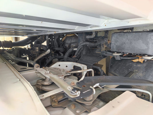 Manuale bianco furgoni di carico pre-proprietari Diesel Isuzu furgoni di carico usati Box Truck