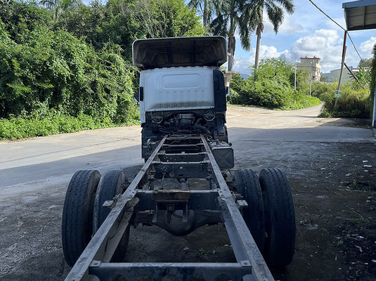 8 - 10 tonnellate di autocarri usati di medie dimensioni 4x2 a benzina diesel di lunga durata
