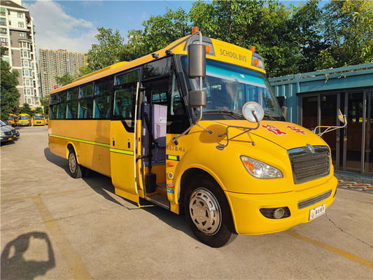 Autobus scolastici automatici gialli di proprietà 46 posti autocarro scolastico di seconda mano