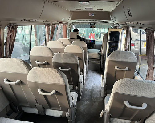 Toyota 23 posti Usato Autobus 7m Benzina Usato Mini Bus