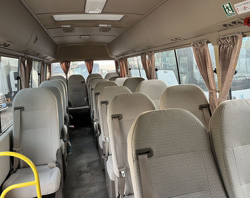 Toyota 23 posti Usato Autobus 7m Benzina Usato Mini Bus