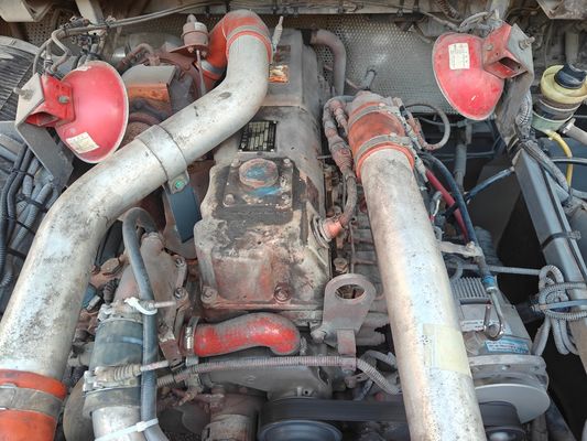56 posti Autobus scolastico a motore diesel LHD KLQ6106XQE4 Uesd Made in China