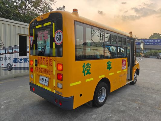 Autobus scolastico prescolare usato da 19 posti con sollevatore per sedia a rotelle e chilometraggio 57870KM Ottime condizioni