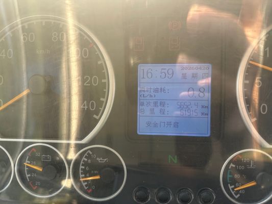 Autobus scolastico usato a 36 posti con motore diesel per bambini, prodotto in Cina, robusto e durevole