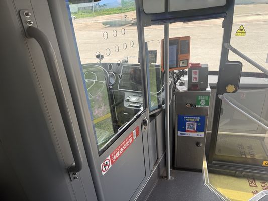 Autobus urbano di seconda mano per trasporto pubblico con 24/55 posti, esterno giallo e passo di 4200 mm